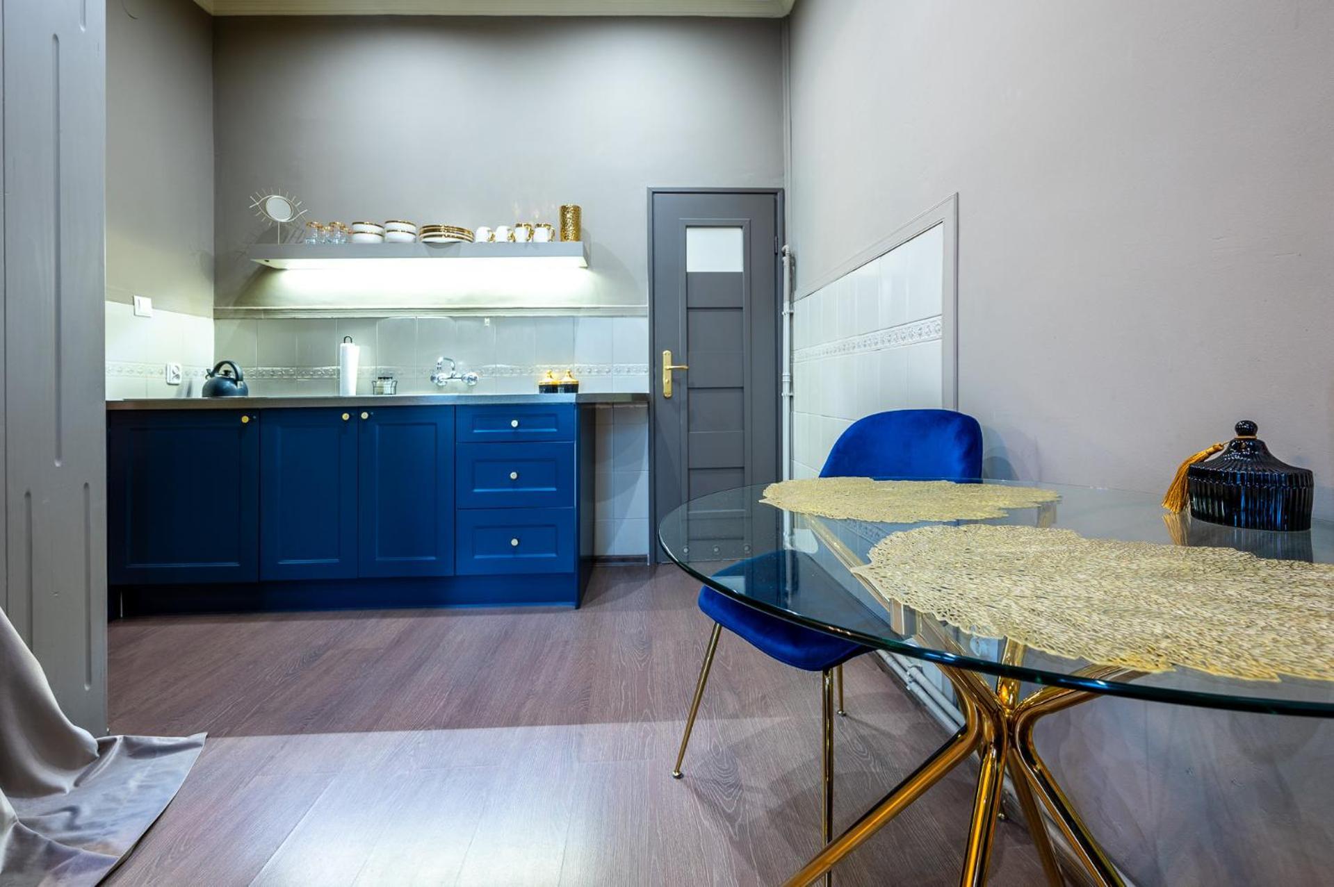 Apartamenty Przy Dworcu Przemyśl Exteriör bild